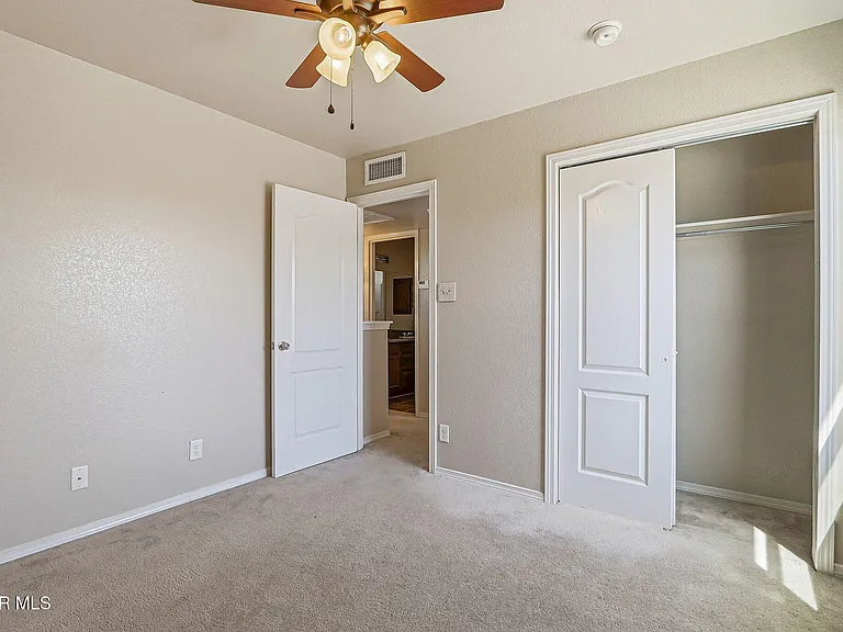 2300 Glitter Point — Photo 33