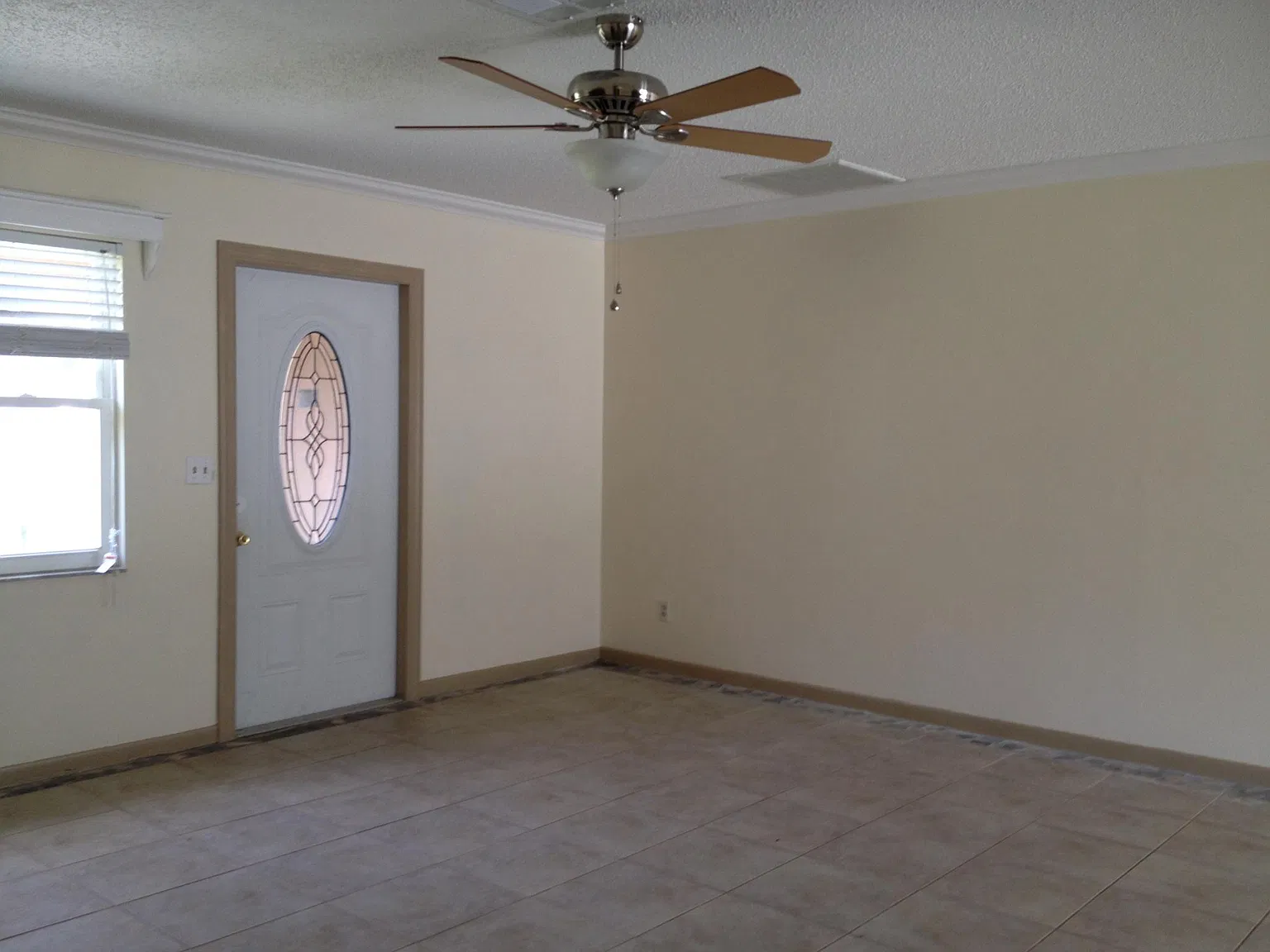 4 bed, 1300 sqft, $2,595 — Photo 3
