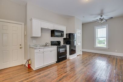 3rd image of 1246 Broad St APT 112