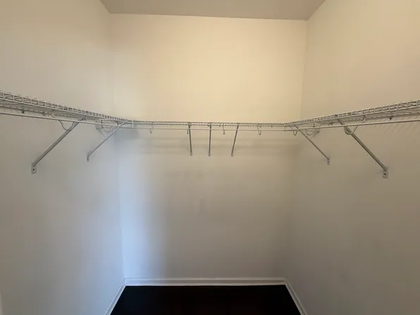 2001 Hudson Terrace image 10 of 24