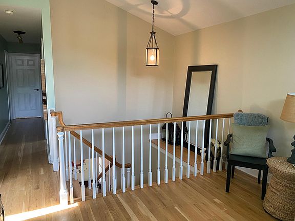 5th image of 8704 Greystone Pl
