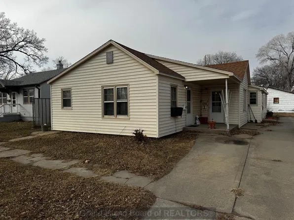 920-922 W 8th St, Grand Island, NE 68803