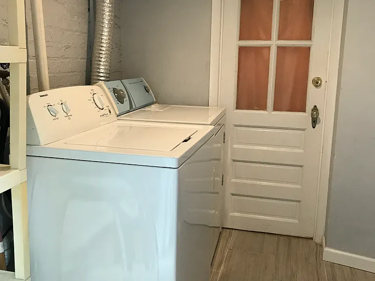 4444 Reservoir Rd NW — Photo 10