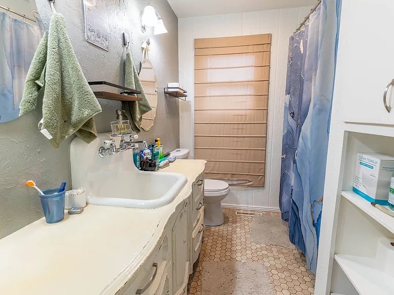 3606 Pembroke St — Photo 6