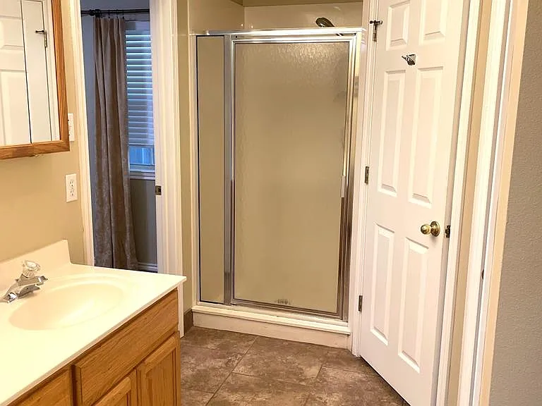 208 Coronado Cir — Photo 12