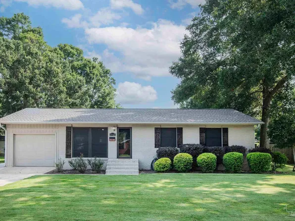 3760 Whispering Pines Dr, Pensacola, FL 32504