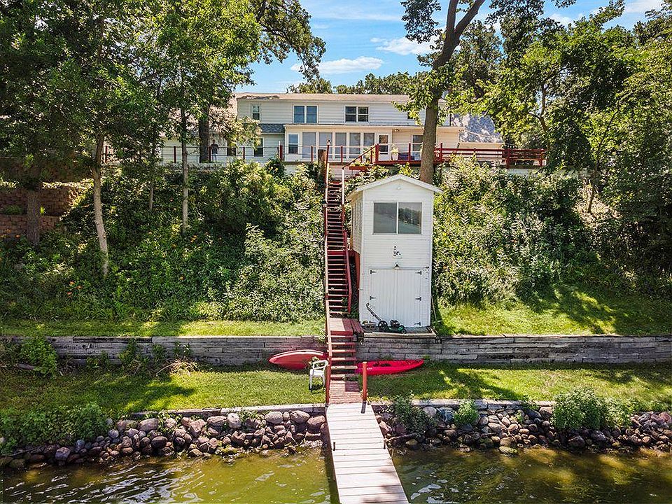 1st image of 1334 Oak Beach Dr