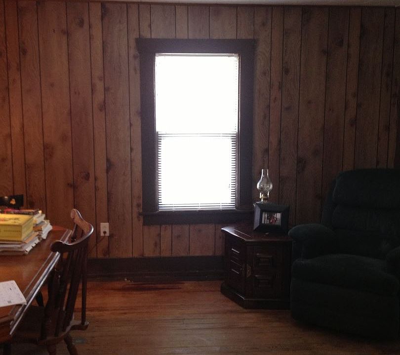 2nd image of 703 W Sexton Rd