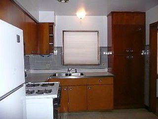 3rd image of 3733 W Wilson Ave