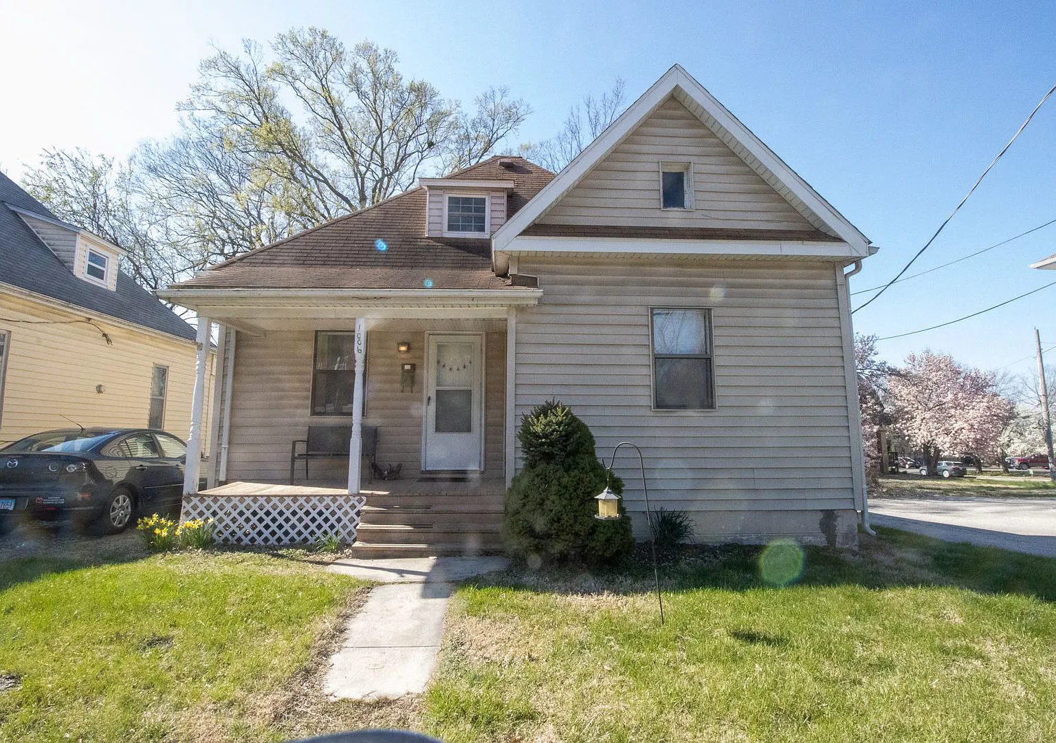 3 Bed 2 Bath House Columbia College — Photo 1