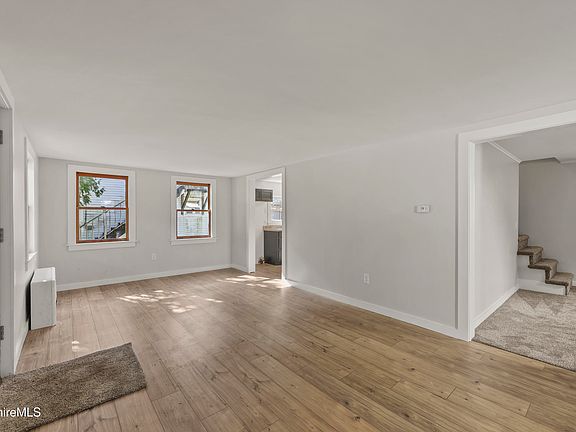 5th image of 115 Grove St