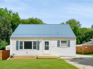 1008 1st St N, Newton, IA 50208