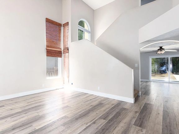 5th image of 36085 Provence Dr