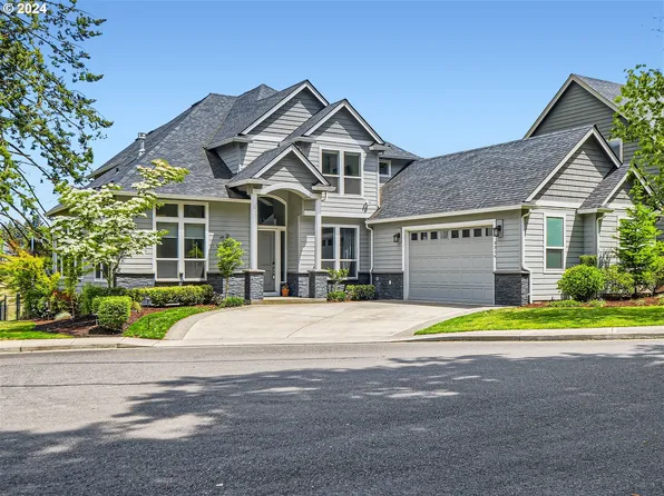 3316 NW 104th Cir, Vancouver, WA 98685