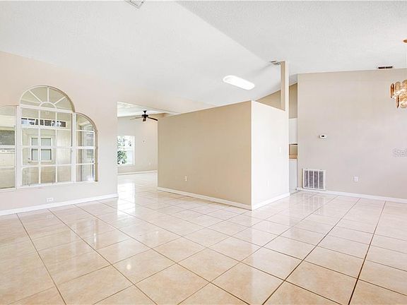2nd image of 2774 Woodstream Cir