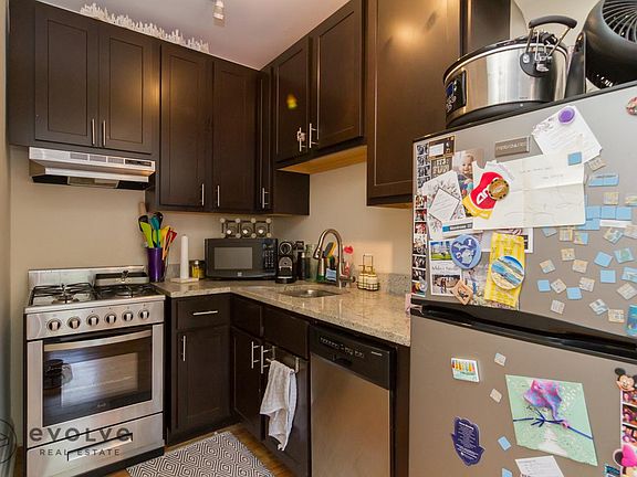 3rd image of 4737 N Hermitage Ave APT 410