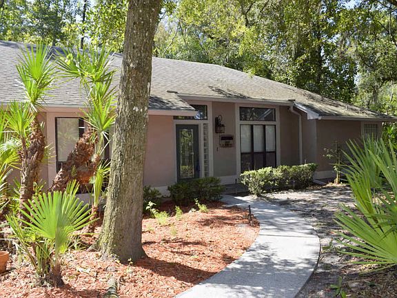 2nd image of 384 N Ridge Dr