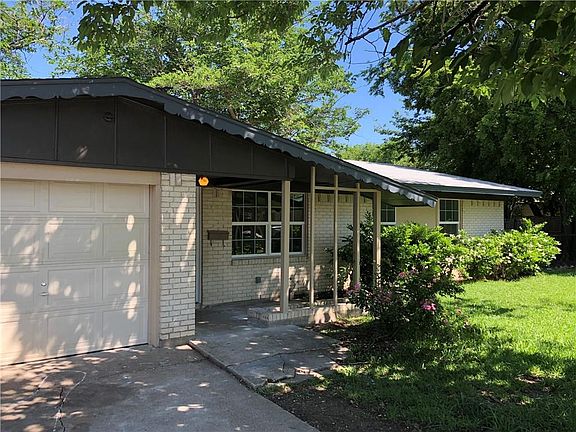 2nd image of 2619 Luau Cir