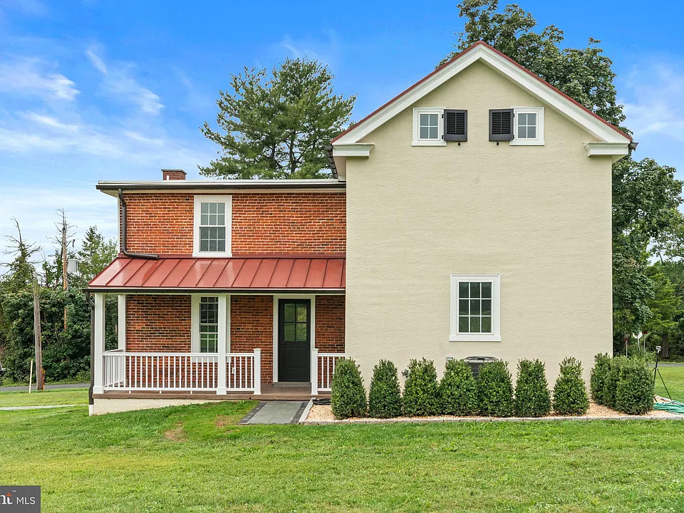 1121 Deer Run Rd