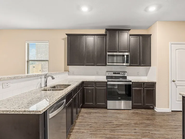 1431 Park Trails Blvd — Photo 11