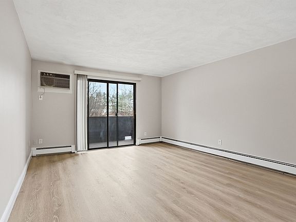 5th image of 11 Davis Rd APT B8