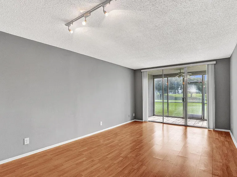 9460 Poinciana Pl #101 — Photo 7