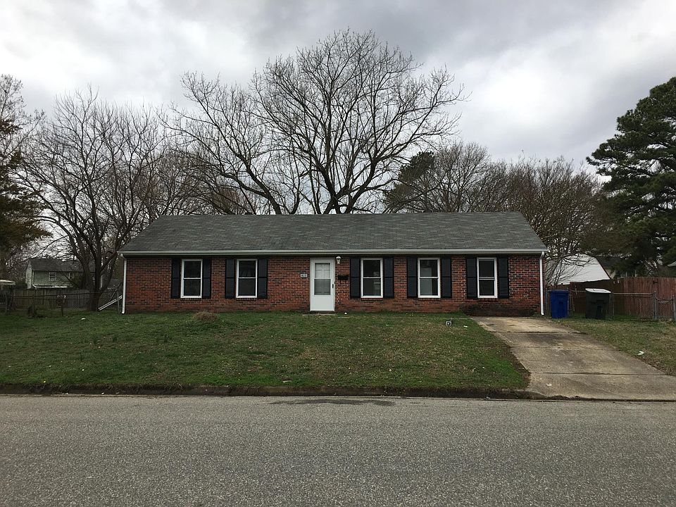 1st image of 415 Maryle Ct
