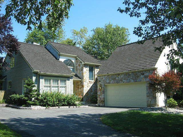1st image of 110 Ponds Ln