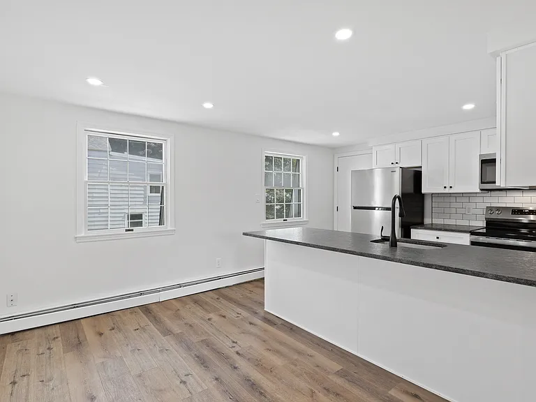 369 Partridge St #2 — Photo 4