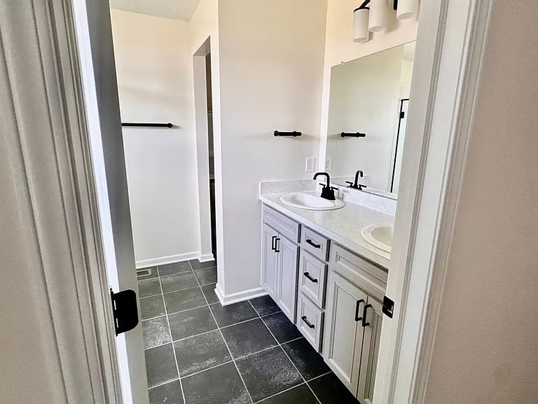 306 Raccoon Ave — Photo 3