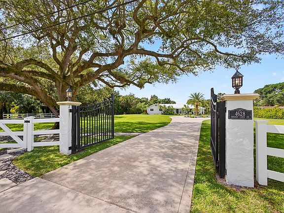 2nd image of 4628 SQUARE LAKE Drive