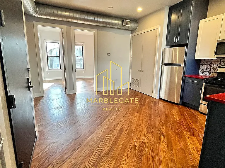 739 Garfield Ave #22A — Photo 3
