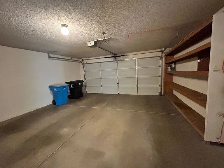 1032 E Villa Maria Dr — Photo 17