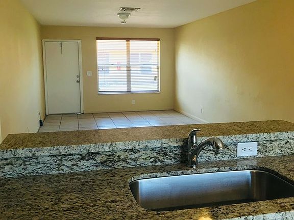 3rd image of 402 Gator Dr #A