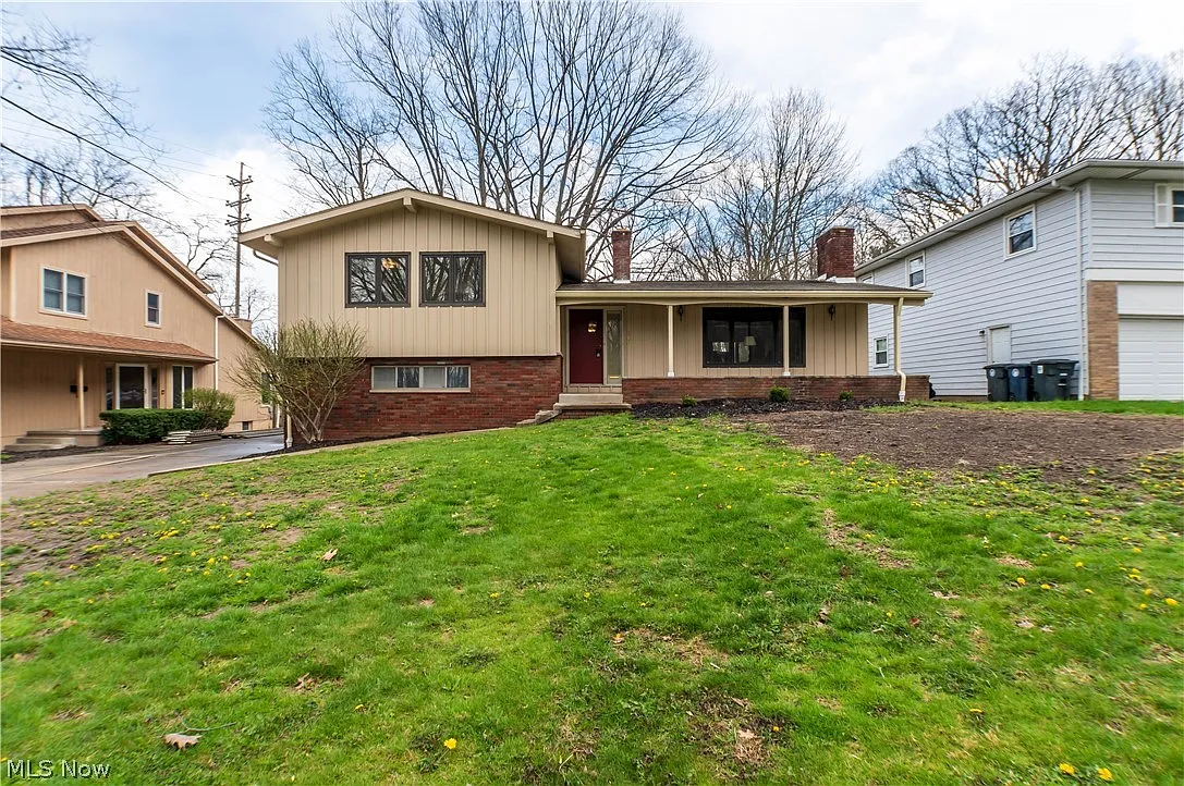 887 Delaware Ave photo 1