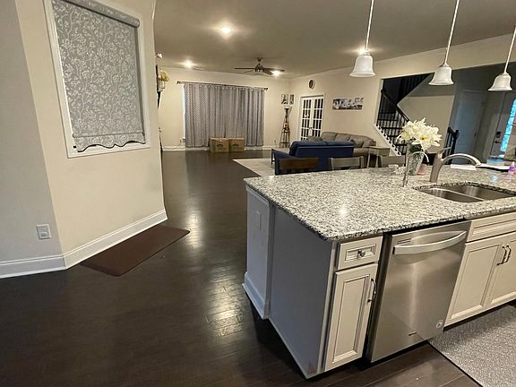 2nd image of 312 Union Pier Dr #312