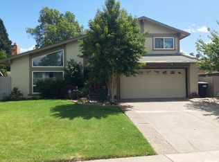 2779 Bradshaw Rd, Sacramento, CA 95827