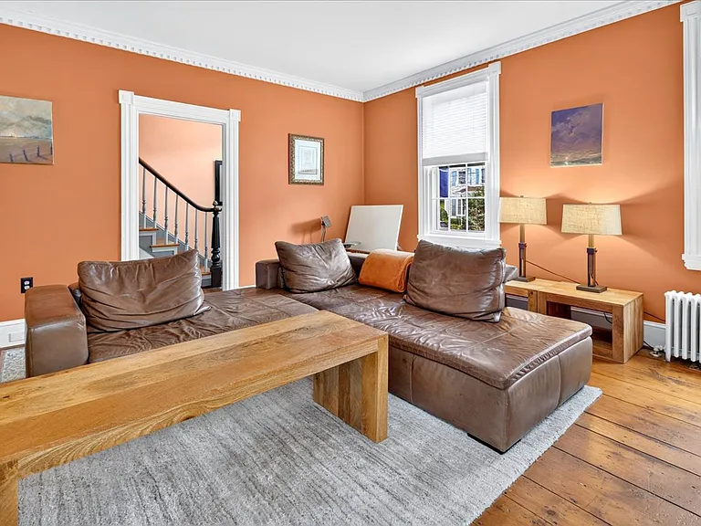 14 W Delaware Ave — Photo 5