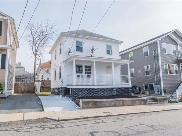 61 Leah St, Providence, RI 02908