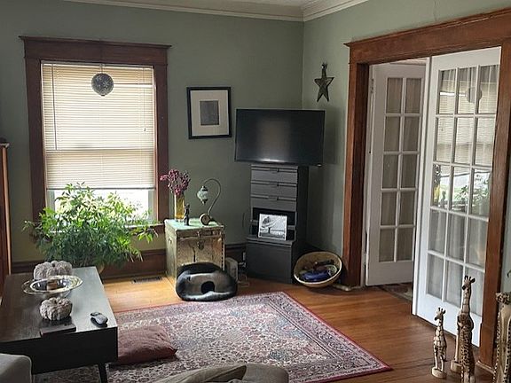 4th image of 318 Norwood Ave SE #1