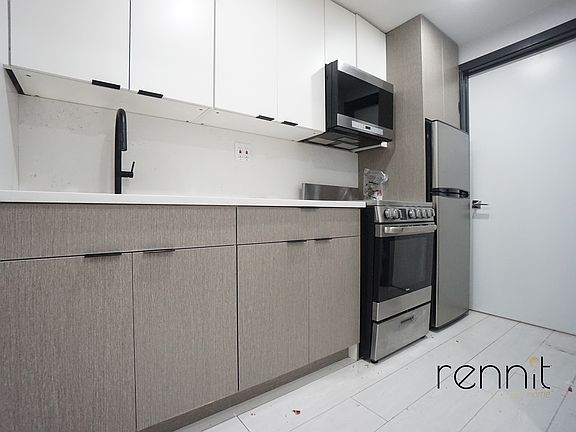 2nd image of 1186 Park Pl #B