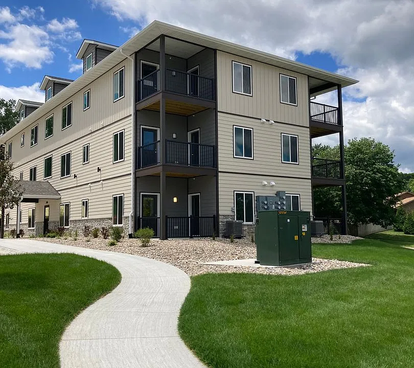 2606 Apache Court Suites 101 4 #201-301