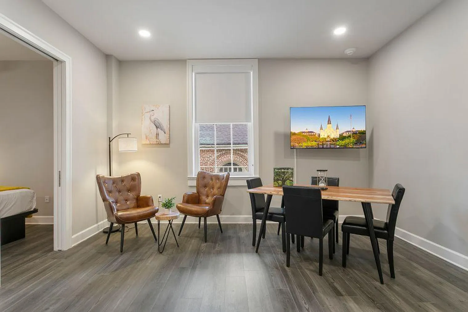 2 bed, 2.0 bath, 516 sqft, $4,825 — Photo 4