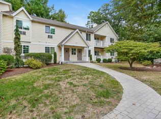 2955 Madison Ave APT 4, Bridgeport, CT 06606