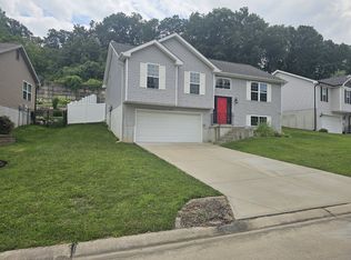 528 Conestoga Dr, House Springs, MO 63051