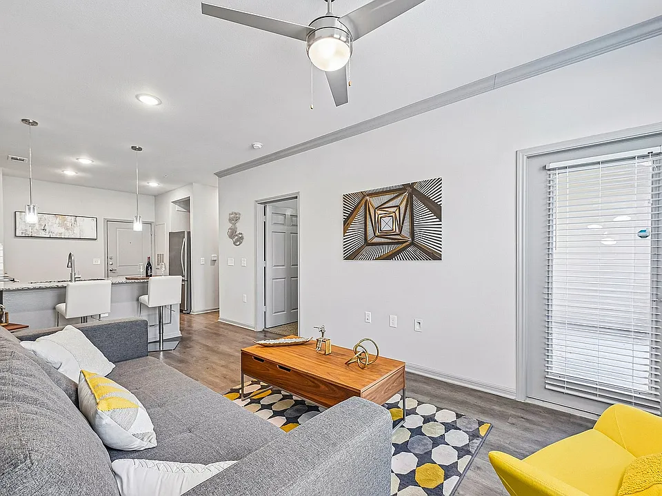 6-web-or-mls-Bellaire Blvd-S2608-006
