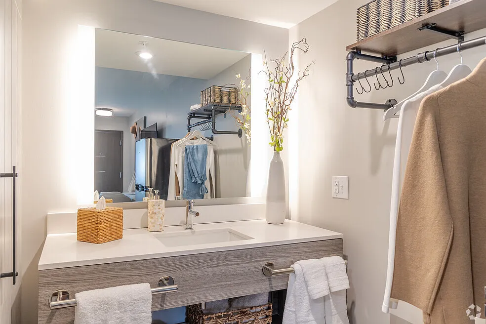 River City Studio Homes — Photo 4
