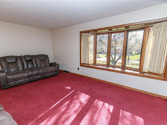 5th image of 14980 Indian Creek Dr