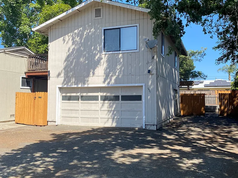 555 Boyes Blvd #B — Photo 1