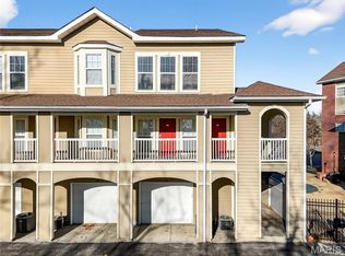 2714 McKnight Crossing Ct, Saint Louis, MO 63124